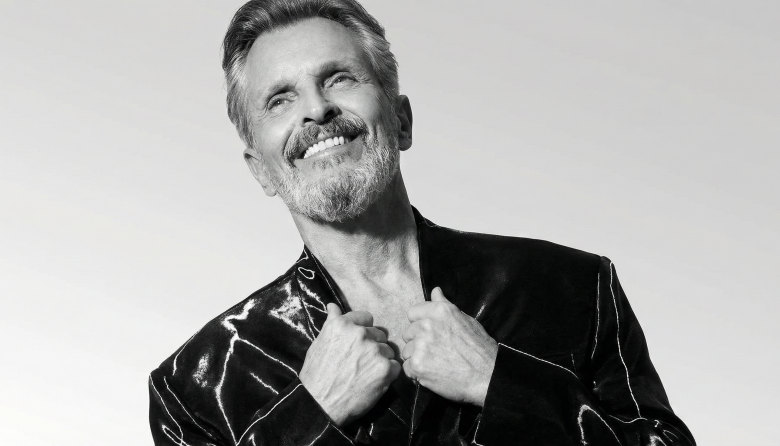 Miguel Bosé y el idilio eterno con Bogotá: un viaje al corazón del pop